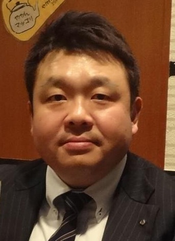 長澤友滋